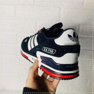 Кроссовки adidas zx 750