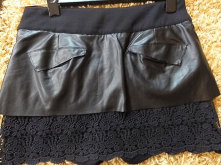 Шорты-юбка с кружевным шитьём