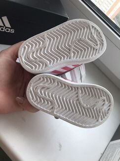 Кроссовки для девочки 19-20