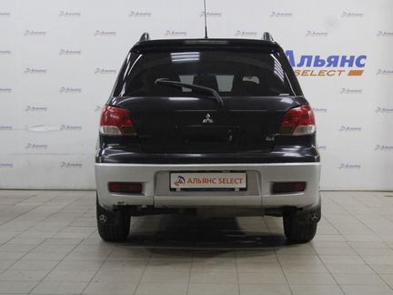 Mitsubishi Outlander 2.0 МТ, 2005, 200 000 км