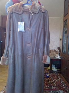 Продается новая дубленка
