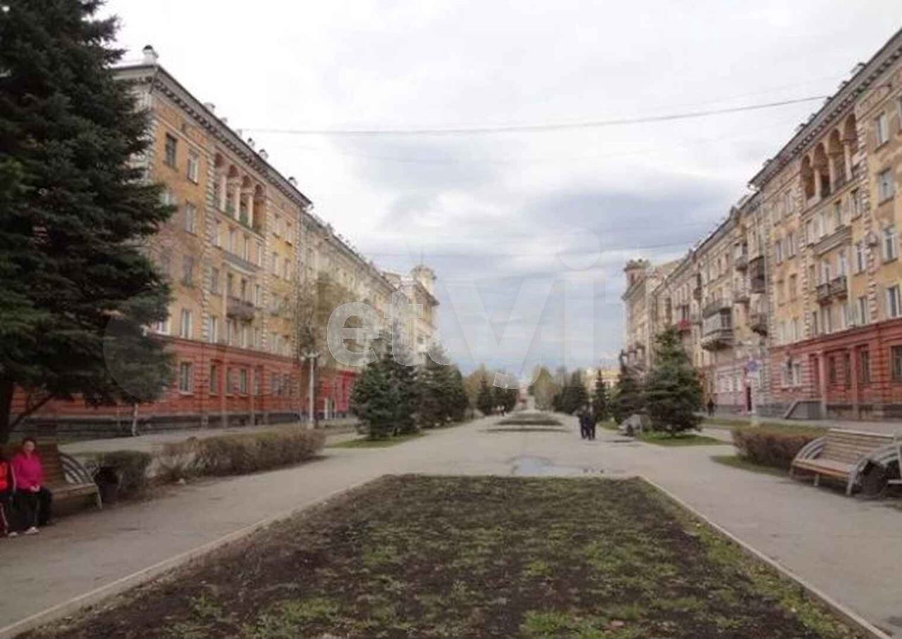 Циолковского 42 новокузнецк. Улица 25 лет октября. Циолковского 8 киров. Ул. Новокузнецк улица ленина 68.