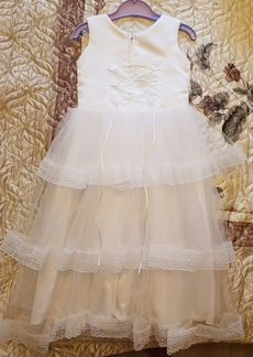 Нарядное платье