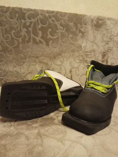 Ботинки лыжные. Б/у. 37 р-р