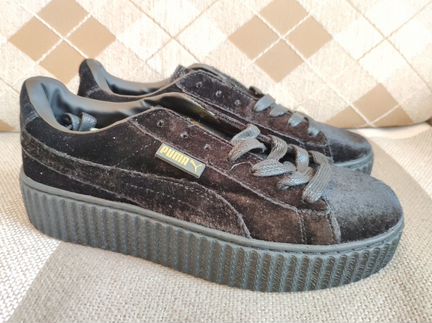 Новые женские кроссовки